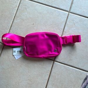 lululemon hot pink belt bag